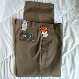 Men's Dockers pants classic fit